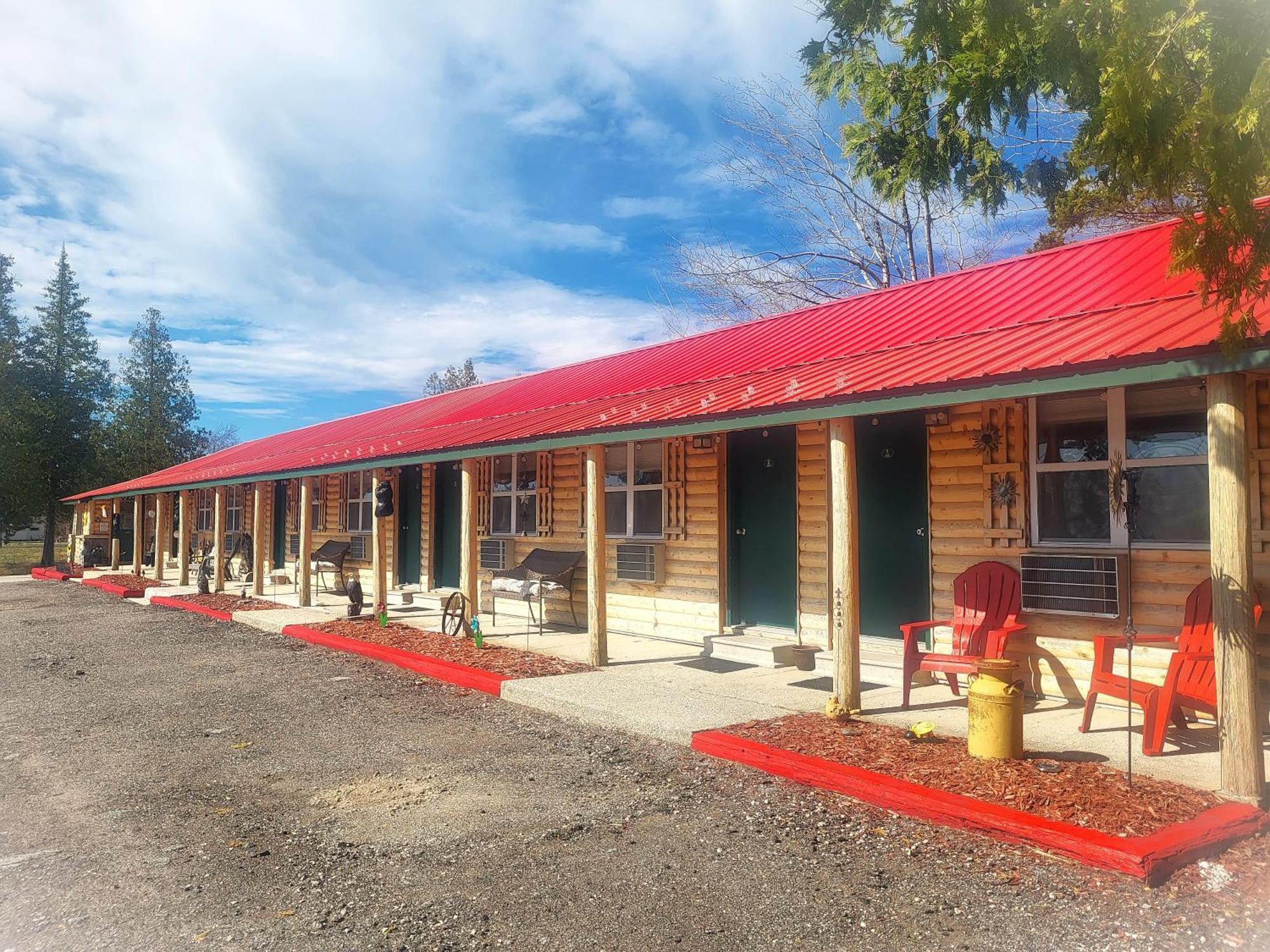 4 Central Hotels in Upper Peninsula for Easy Exploration