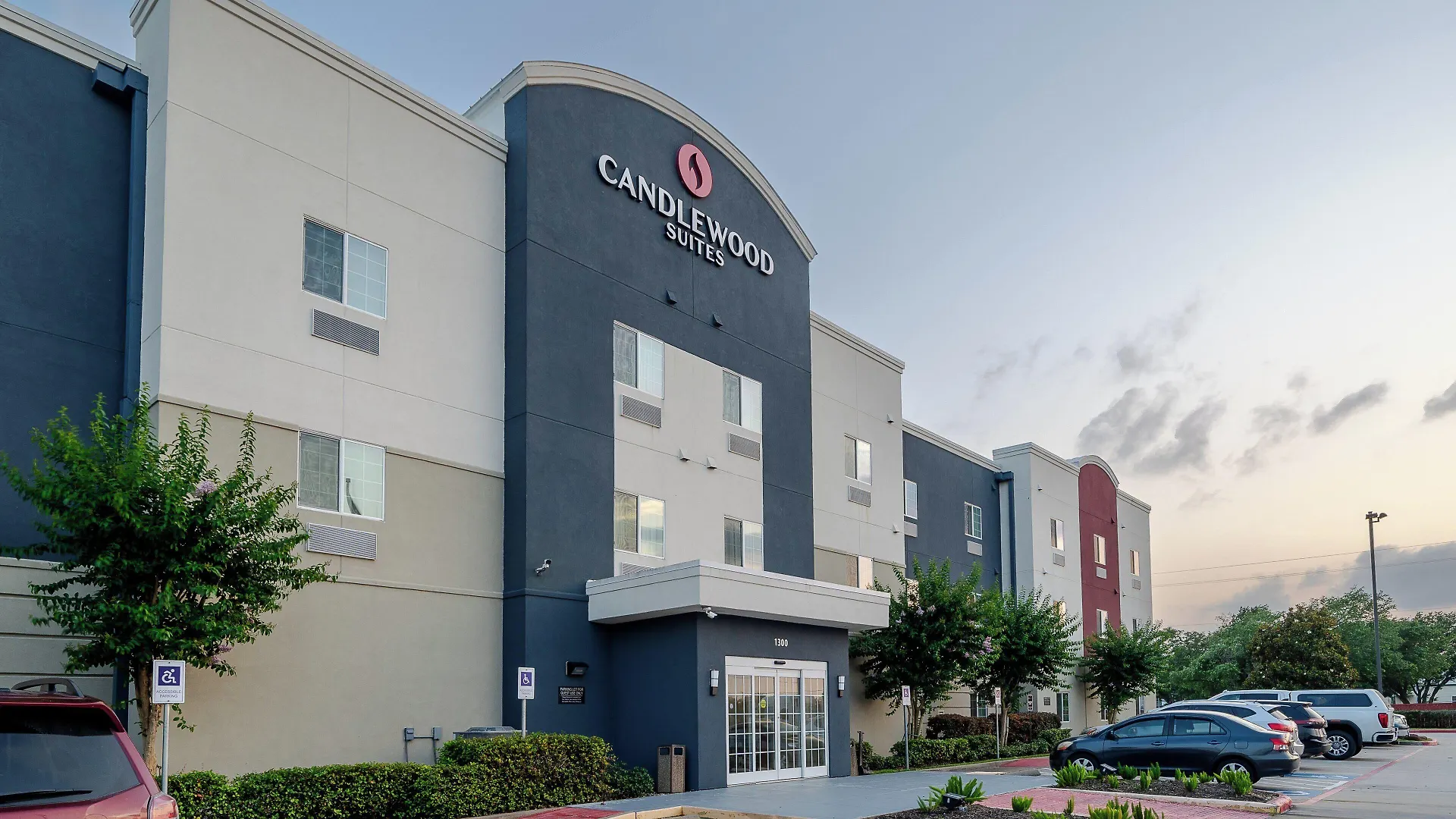 Where to Stay in North Texas Gulf Coast: 7 Best Golf Hotels